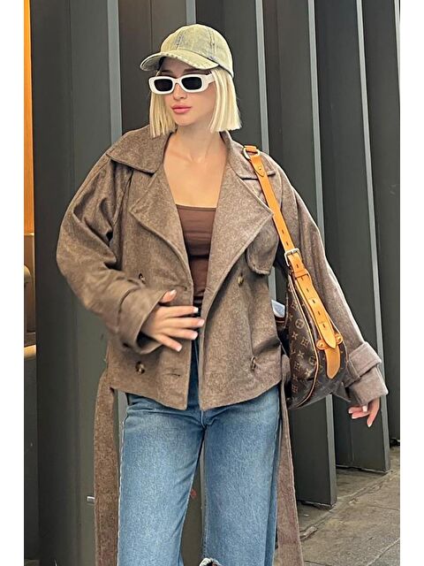 Madmext Kahverengi Düğmeli Kruvaze Yaka Kısa Kemerli Ceket Mg2174 - S000436198-19413