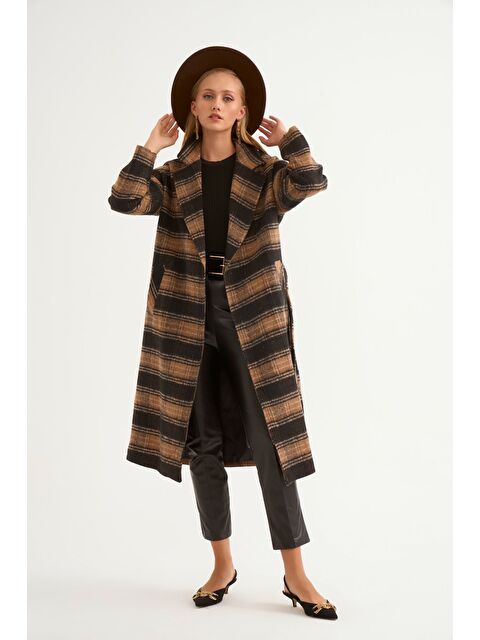 SATEEN Ekose Desenli Kuşaklı Kaban - Siyah-Camel - S000324206-37427