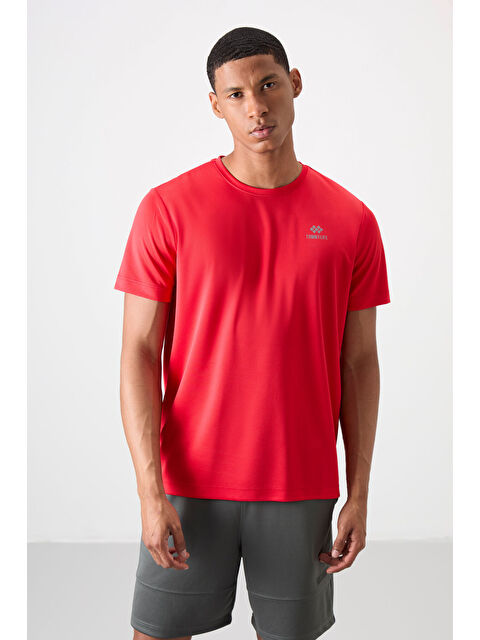 Tommylife Kırmızı O Yaka Standart Kalıp Logo Desenli Aktif Spor Erkek Tişört  - 88255 - S000145696-20045