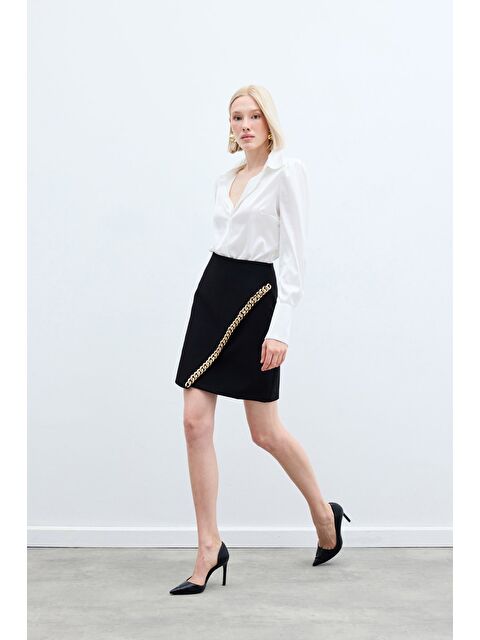 SATEEN Zincir Aksesuarlı Mini Etek - Siyah - S000324140-19351