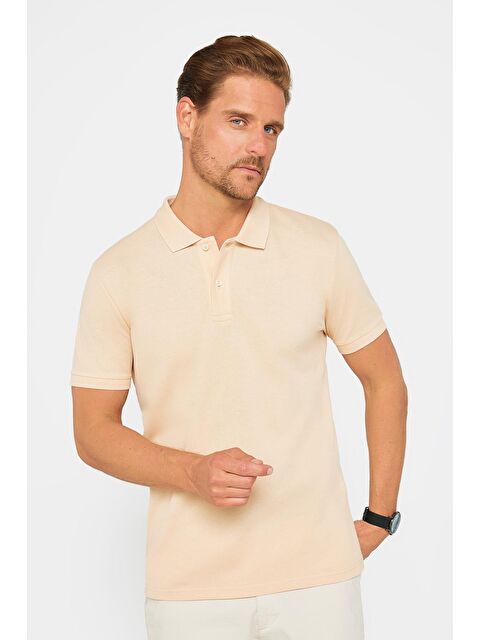 TUDORS Erkek Slim Fit Dar Kesim %100 Pamuk Düz Pike Krem Polo Yaka Tişört