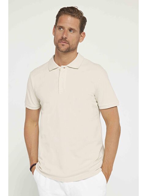 TUDORS Erkek Slim Fit Dar Kesim %100 Pamuk Düz Pike Bej Polo Yaka Tişört