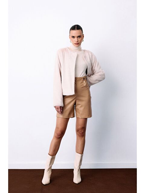 SATEEN Düğme Aksesuarlı Deri Şort - Bej - S000324383-19928