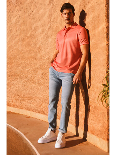 AC&Co / Altınyıldız Classics Erkek Nar Çiçeği-Beyz Slim Fit Dar Kesim Kıvrılmaz Polo Yaka Kısa Kollu Tişört