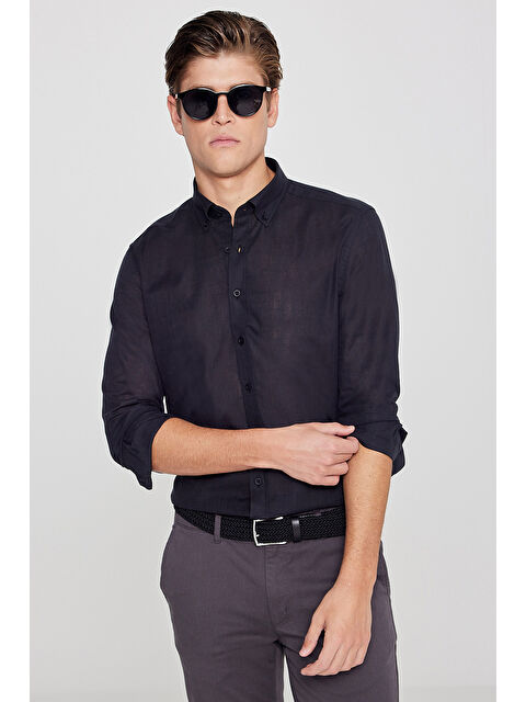 AC&Co / Altınyıldız Classics Erkek Siyah %100 Pamuk Oxford Slim Fit Dar Kesim Düğmeli Yaka Flamlı Gömlek