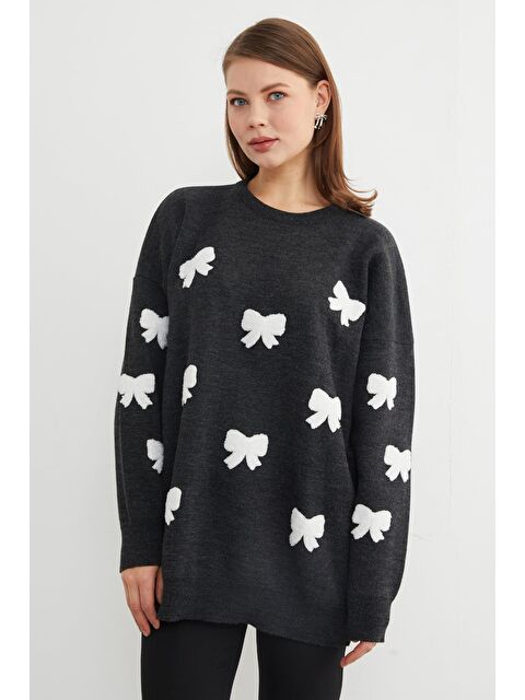 Fullamoda Kurdele Nakışlı Bisiklet Yaka Oversize Triko Kazak - S000432831-29666