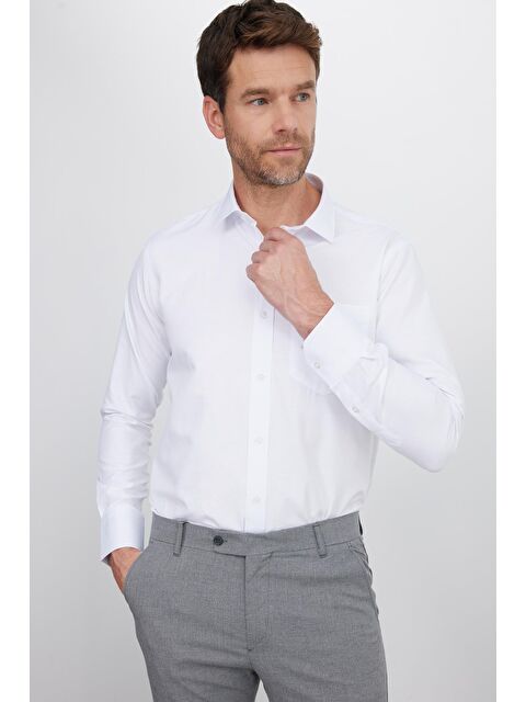TUDORS Erkek Regular Fit Klasik Kesim Pamuklu Kolay Ütü Armürlü Beyaz Gömlek - S000032697-20063
