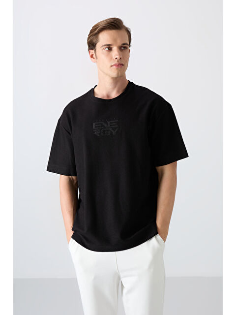 Tommylife Siyah Pamuklu Kalın Yüzeyi Dokulu Oversize Fit Baskılı Erkek Tişört - 88336 - S000157073-19351