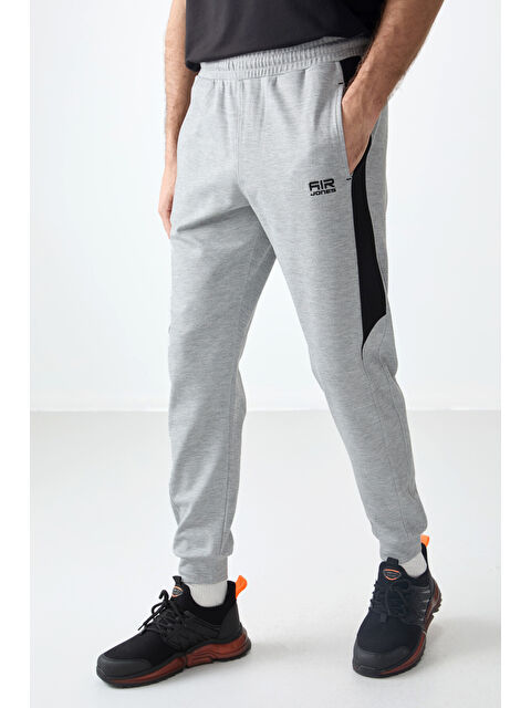 Air Jones Gri Melanj Yüzeyi Dokulu Standart Fit Nakışlı  Eşofman Alt - 82126 - S000203348-74