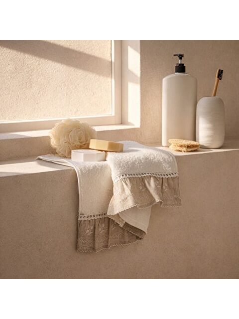 Evidea Soft French Cottage Twin Çiçek Desenli Yüz Havlusu - Ekru - 50x90 cm - S000475793-19965