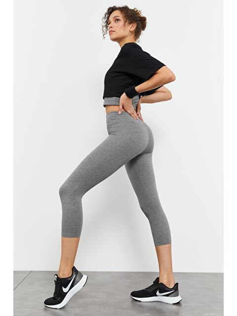 Tommylife Gri Melanj Yüksek Bel Slim Fit Dar Paça Kadın Kapri Tayt - 93097 - S000081600-20600