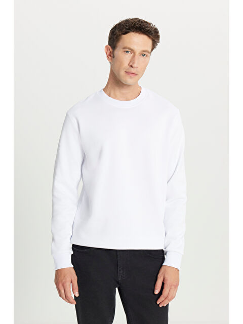 AC&Co / Altınyıldız Classics Erkek Beyaz Standart Fit Normal Kesim İçi Polarlı Bisiklet Yaka Sweatshirt - S000394309-20063