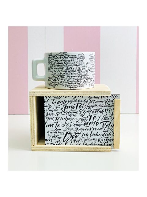 Bam Hediyelik Eşya Her Dilde Seni Seviyorum Tasarımlı Kutulu Kupa - S000290285-23173