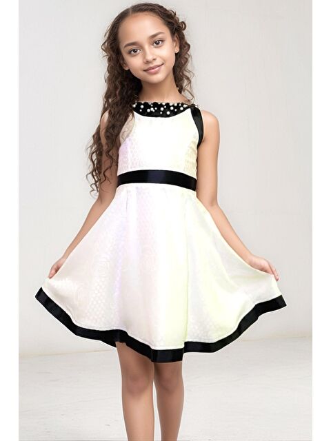 Riccotarz Kız Çocuk Göğsü İnci Boncuk Beli ve Etek Ucu Şerit Detaylı Beyaz Saten Elbise