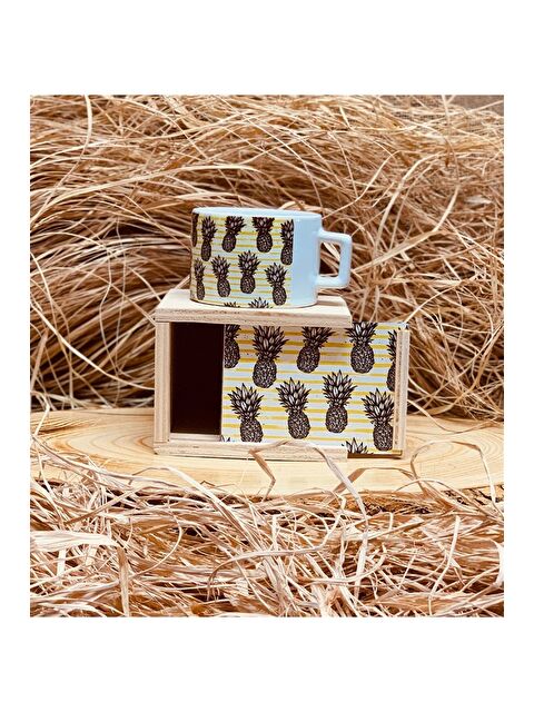 Bam Hediyelik Eşya Ananas Tasarımlı Ahşap Kutulu Kupa - S000290280-23173