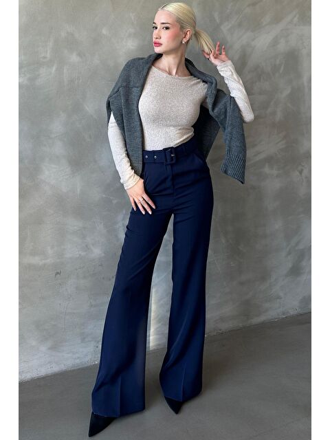 Madmext Lacivert İspanyol Paça Kadın Kumaş Pantolon Mg2303 - S000339255-21164