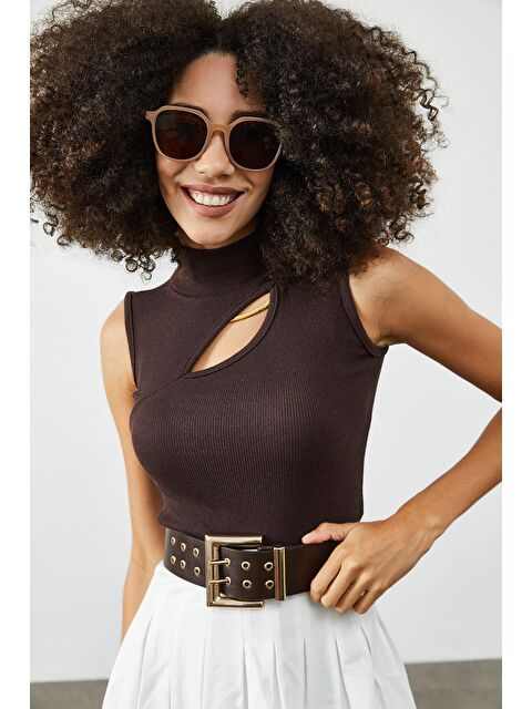 Xhan Kahverengi Yarım Balıkçı Yaka Göğüs Detaylı Kaşkorse Bluz 2KXK2-45443-18 - S000037373-19413
