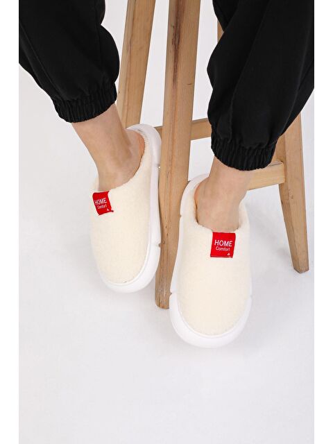 Letoon Yuvarlak Burunlu Peluş Kadın Ev Terliği - S000063781-20063