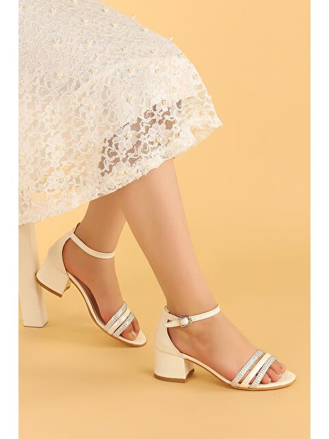 Kiko Kids Helena Çatlak Günlük Kız Çocuk 3 Cm Topuklu Sandalet Abiye Ayakkabı - S000010087-17219