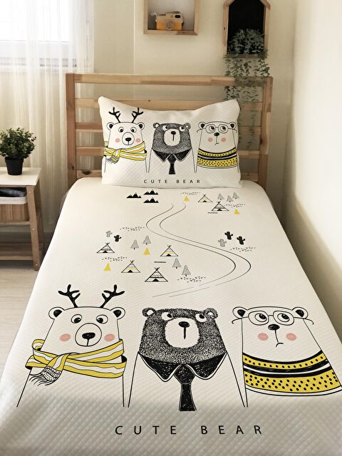 Evmila Beyaz Üç Ayı Yol Desen Tek Kişilik Çocuk Pike Takımı - S000020187-23173