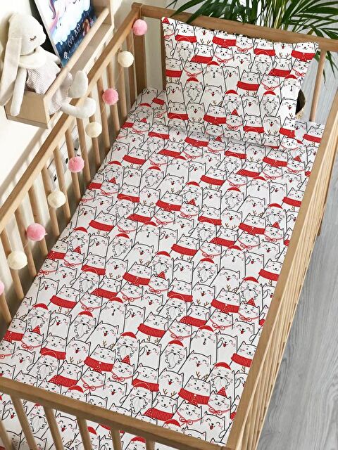 Evmila Yılbaşı Tema Hayvan Desen Baskılı Bebek Boy Lastikli Çarşaf Seti 60x120 cm - S000089183-23173