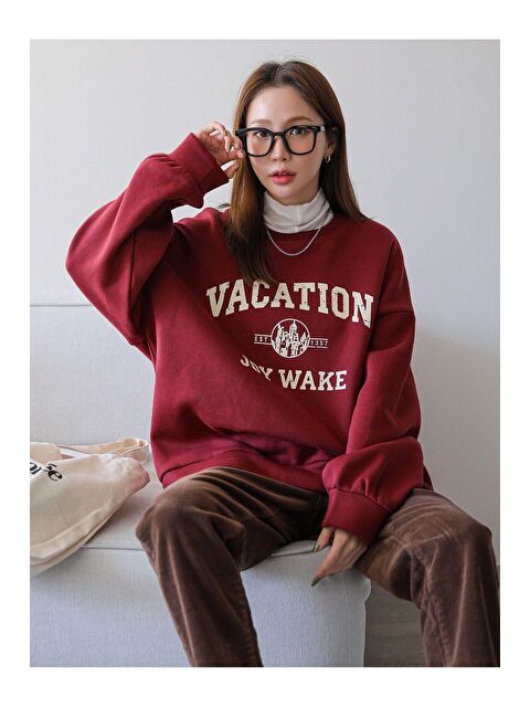 Trendseninle Kadın Bordo Vacation Joy Wake Baskılı Oversize Bisiklet Yaka Sweatshirt - S000106711-19951