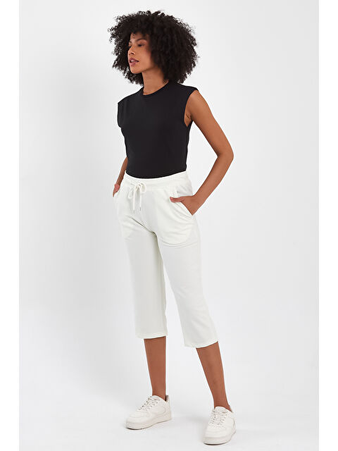 Süperlife Kadın Klasik Cepli Belli Lastikli Şort SPR24KS390 - S000231193-19965