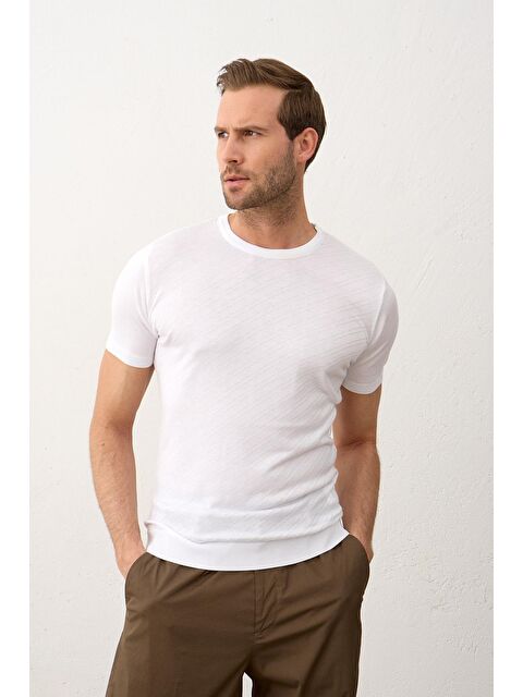 Danger Erkek Çizgili Bisiklet Yaka Slim-Fit İnce Triko Tişört Beyaz - S000167885-20063