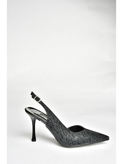 Fox Shoes U2462295 Siyah Kadın Topuklu Ayakkabı