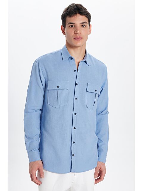 TUDORS Erkek Regular Fit Klasik Kesim %100 Pamuk Keten Doku Çift Cep Mavi Gömlek