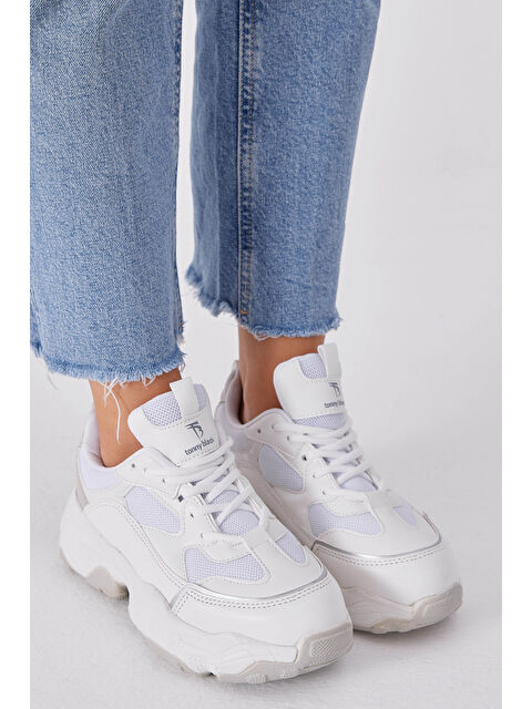 TONNY BLACK Kadın Beyaz Rahat Kalıp Yüksek Poli Taban Bağcıklı Spor Ayakkabı - S000051042-20063