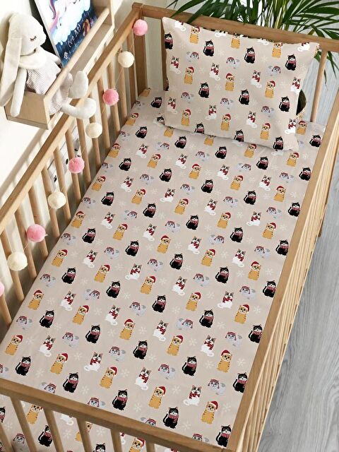 Evmila Yılbaşı Tema Hayvan Desen Baskılı Bebek Boy Lastikli Çarşaf Seti 60x120 cm - S000089246-23173