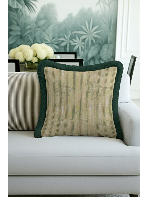 Milbay Grup Zarif Çizgili At Figürlü Saçaklı Yastık Kılıfı - Doğal Yeşil Çizgi Rustik Püsküllü Kırlent Kılıfı