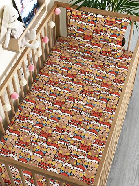 Evmila Yılbaşı Tema Kurabiye Adam Desen Baskılı Bebek Boy Lastikli Çarşaf Seti 60x120 cm - S000089256-23173