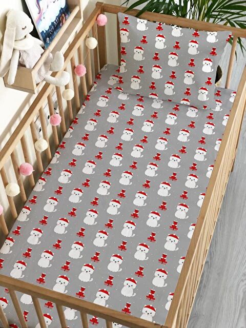 Evmila Yılbaşı Tema Hayvan Desen Baskılı Bebek Boy Lastikli Çarşaf Seti 60x120 cm - S000089262-23173