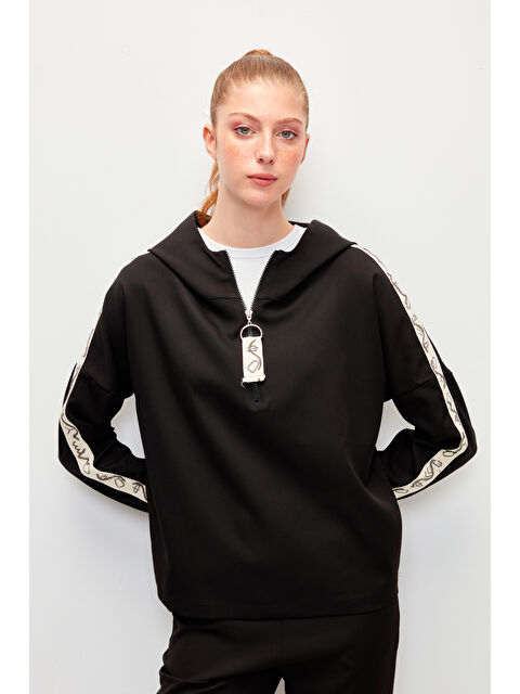 Muni Muni Şerit Detaylı Kapüşonlu Eşofman Takımı