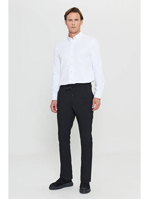 AC&Co / Altınyıldız Classics Erkek Siyah Slim Fit Rahat Kesim Beli Bağlamalı Yan Cepli Jogger Pantolon