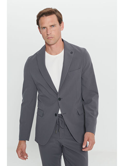 Altınyıldız Classics Erkek Antrasit Slim Fit Dar Kesim Kırlangıç Yaka Beli Bağlamalı Takım Elbise