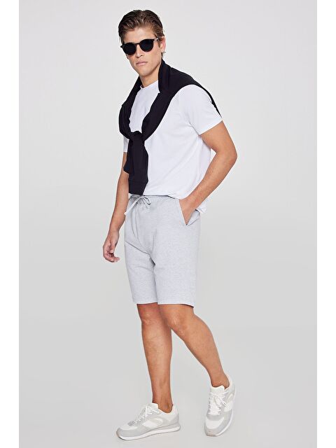AC&Co / Altınyıldız Classics Erkek Gri Melanj Pamuklu Rahat Nefes Alabilen 2 İplik Cepli Örme Standart Fit Normal Kesim Şort