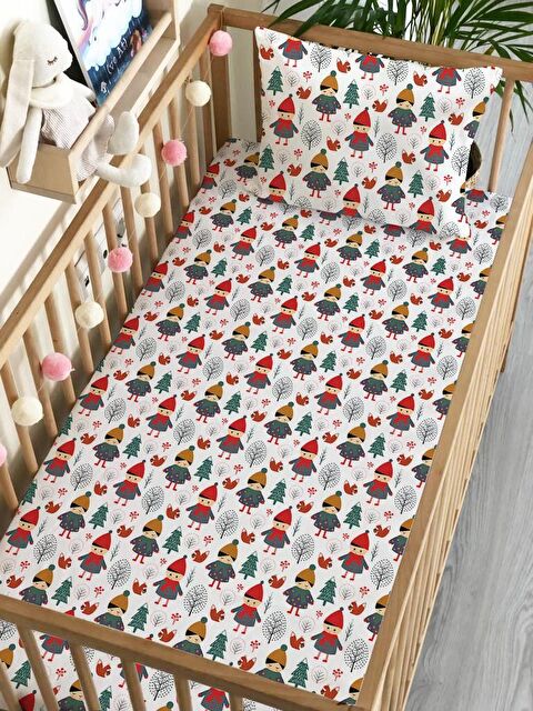 Evmila Yılbaşı Tema Çocuk Desen Baskılı Bebek Boy Lastikli Çarşaf Seti 60x120 cm - S000089292-23173