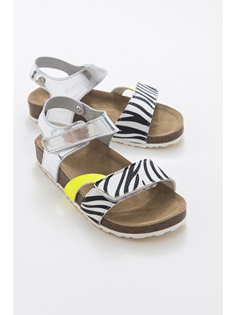 Mnpc Kız Çocuk Gümüş Deri Ortopedik Destekli Çocuk Sandalet - S000063804-18105