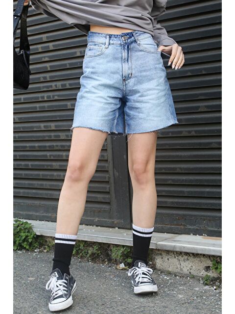 Madmext Mavi Yüksek Bel Regular Fit Basic Jean Şort Mg1520 - S000056730-17234