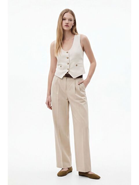 QUZU Yüksek Bel Kemerli Pileli Pantolon Taş