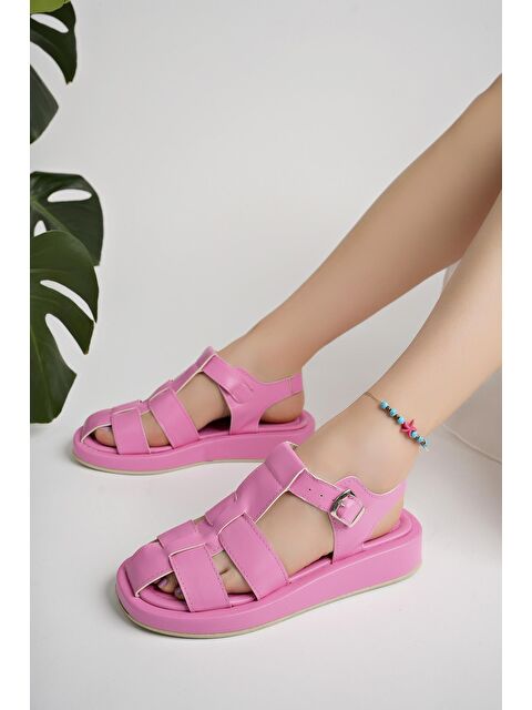 Muggo DOSSİ Dolgu Topuklu Bilekten Bağlamalı Tokalı Kadın Sandalet - S000215677-20024