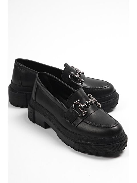 Capone Outfitters Oval Burunlu Metal Tokalı Trak Tabanlı Kadın Loafer - S000088311-19351