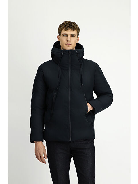 Kiğılı Kapüşonlu Şişme Spor Mont