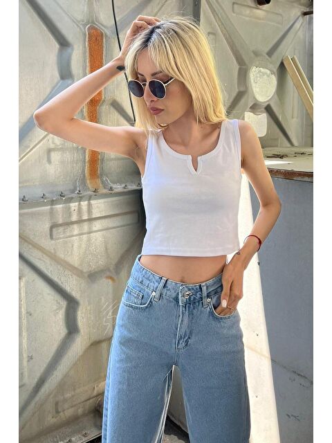 Madmext Önü Detaylı Beyaz Crop Top Mg362