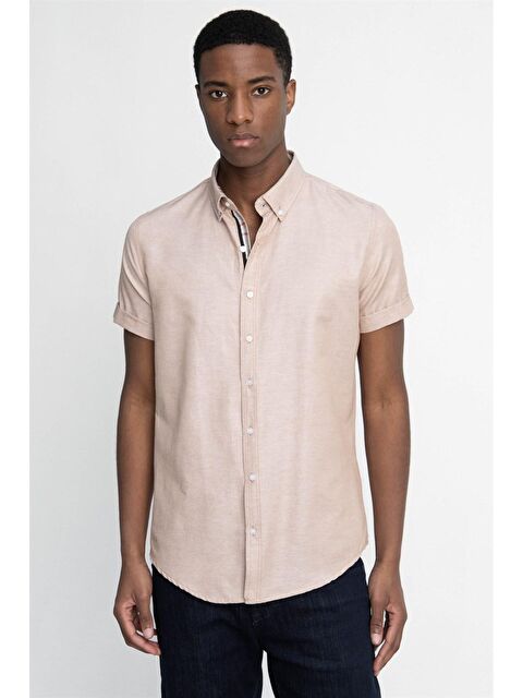 TUDORS Tudors Slim Fit Kısa Kol Düğmeli Yaka Poplin Oxford Erkek Gömlek