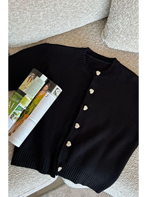 Gülseli Kadın Taşlı Kalp Figürlü Düğmeli Triko Hırka - S000361027-19351