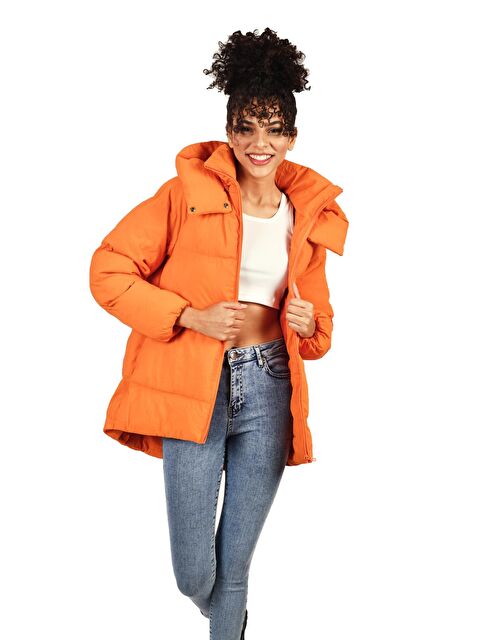 Rodi Oversize Kapüşonlu Düz Uzun Kollu Kadın Şişme Mont - S000088250-20013